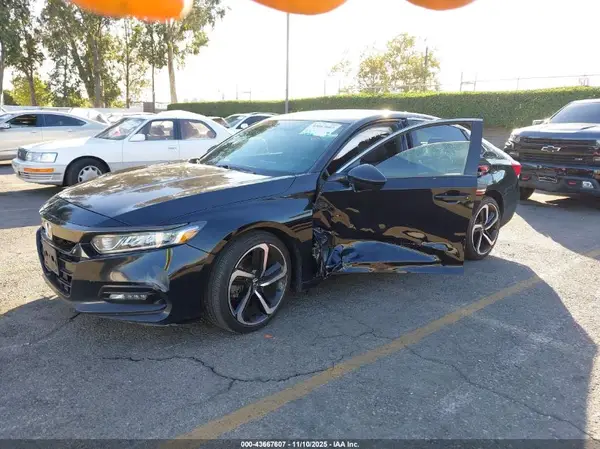 1HGCV1F36LA038189 2020 HONDA ACCORD - Image 2