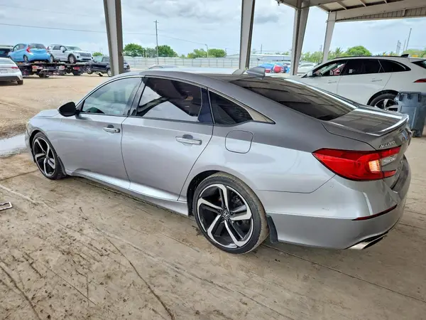 1HGCV1F36LA078546 2020 HONDA ACCORD - Image 2