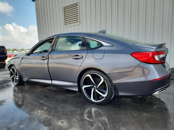 1HGCV1F36LA091667 2020 HONDA ACCORD - Image 2