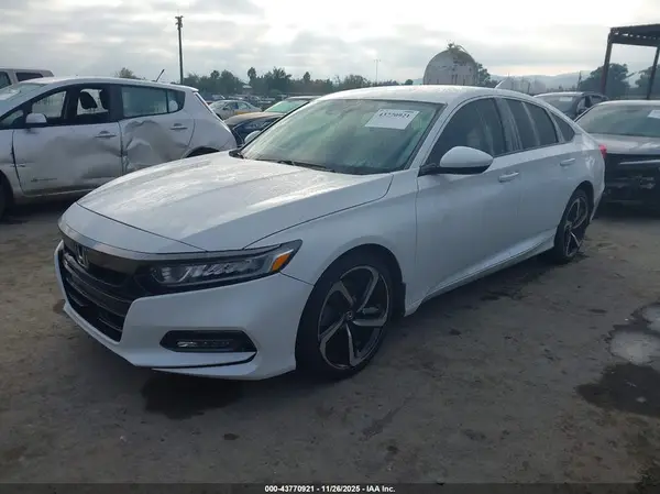 1HGCV1F36LA138907 2020 HONDA ACCORD - Image 2