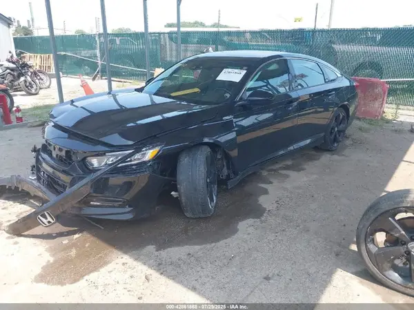 1HGCV1F36LA153438 2020 HONDA ACCORD - Image 2