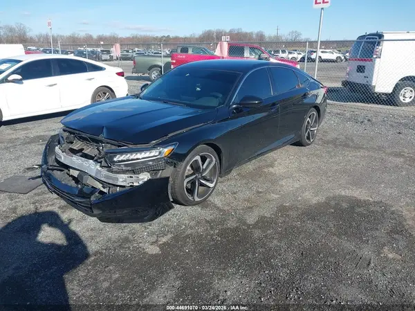 1HGCV1F36NA010864 2022 HONDA ACCORD - Image 2