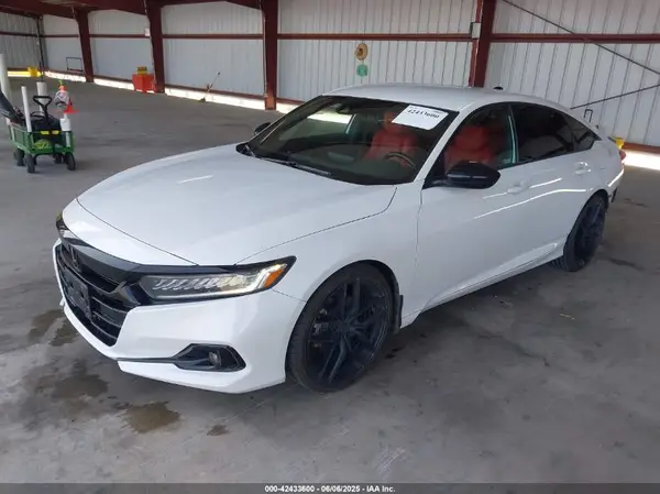 1HGCV1F36NA017104 2022 HONDA ACCORD - Image 2