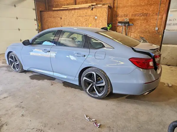 1HGCV1F36NA018804 2022 HONDA ACCORD - Image 2