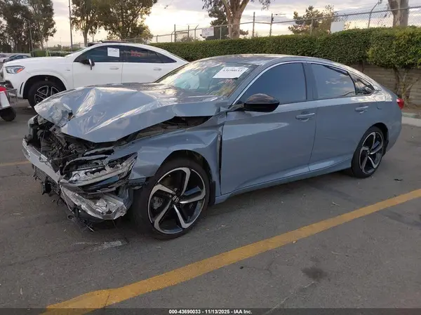 1HGCV1F36NA064603 2022 HONDA ACCORD - Image 2