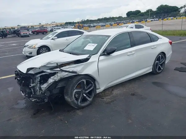 1HGCV1F36NA089176 2022 HONDA ACCORD - Image 2