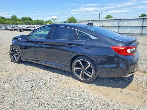 1HGCV1F37JA003660 2018 HONDA ACCORD - Image 2