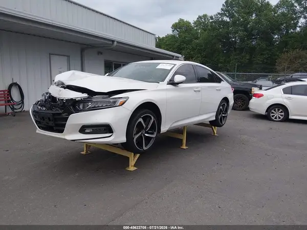 1HGCV1F37JA006056 2018 HONDA ACCORD - Image 2