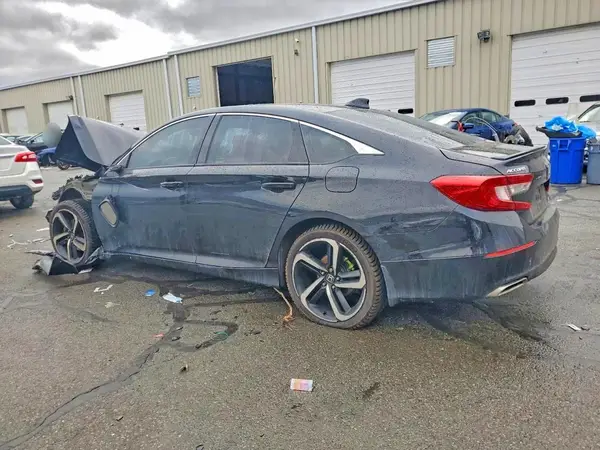 1HGCV1F37JA020491 2018 HONDA ACCORD - Image 2