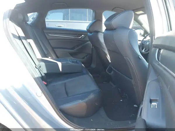 1HGCV1F37JA026484 2018 HONDA ACCORD - Image 8