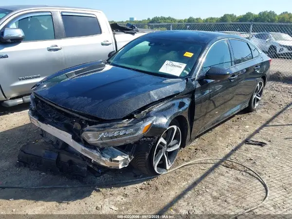 1HGCV1F37JA030583 2018 HONDA ACCORD - Image 2
