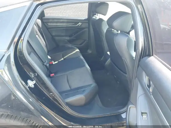 1HGCV1F37JA030583 2018 HONDA ACCORD - Image 8