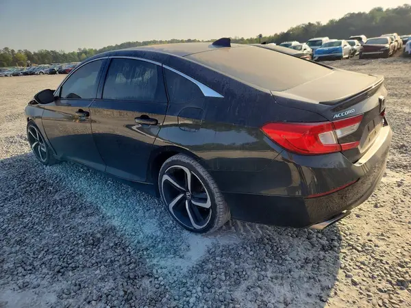 1HGCV1F37JA034813 2018 HONDA ACCORD - Image 2