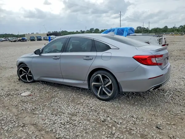 1HGCV1F37JA056424 2018 HONDA ACCORD - Image 2