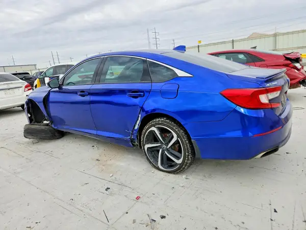 1HGCV1F37JA071389 2018 HONDA ACCORD - Image 2