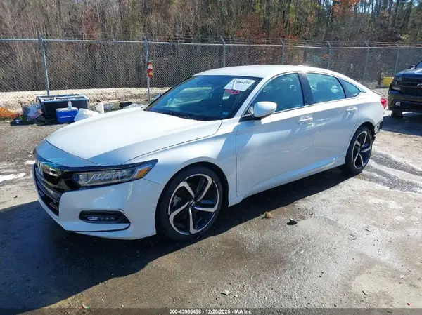 1HGCV1F37JA111986 2018 HONDA ACCORD - Image 2