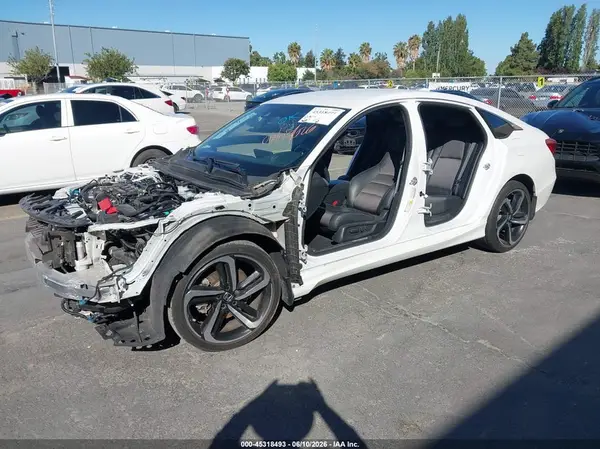 1HGCV1F37JA121630 2018 HONDA ACCORD - Image 2