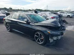 1HGCV1F37JA125919 2018 HONDA ACCORD