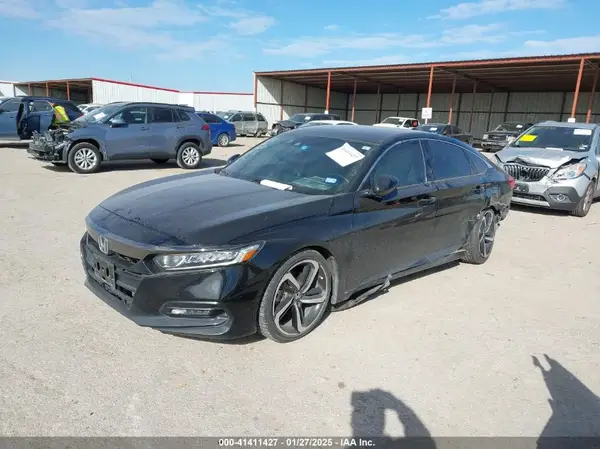 1HGCV1F37JA130330 2018 HONDA ACCORD - Image 2