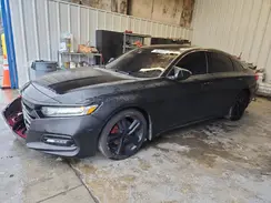 1HGCV1F37JA131252 2018 HONDA ACCORD