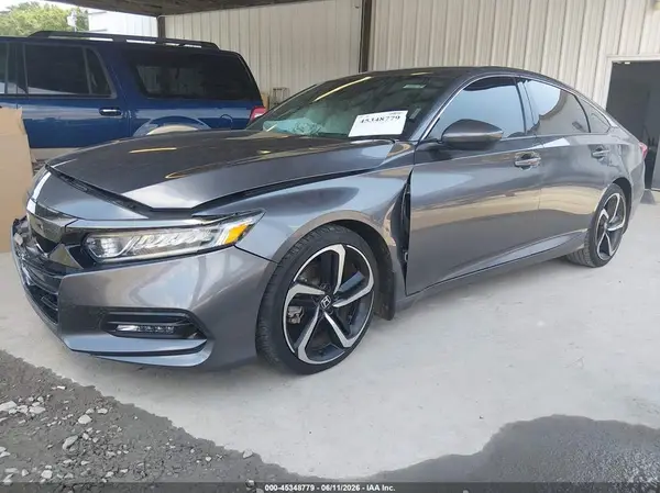 1HGCV1F37JA132434 2018 HONDA ACCORD - Image 2
