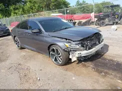 1HGCV1F37JA135396 2018 HONDA ACCORD
