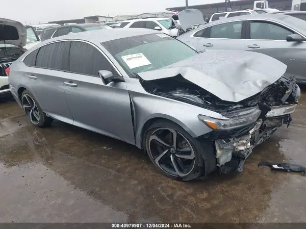 1HGCV1F37JA137083 2018 HONDA ACCORD - Image 1