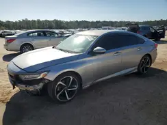 1HGCV1F37JA137097 2018 HONDA ACCORD