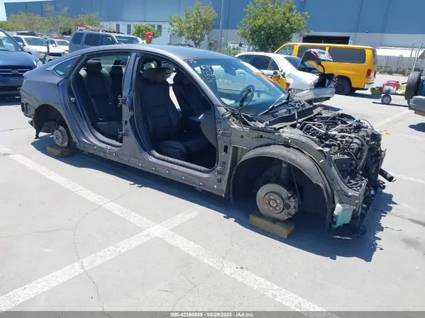 1HGCV1F37JA145894 2018 HONDA ACCORD - Image 1
