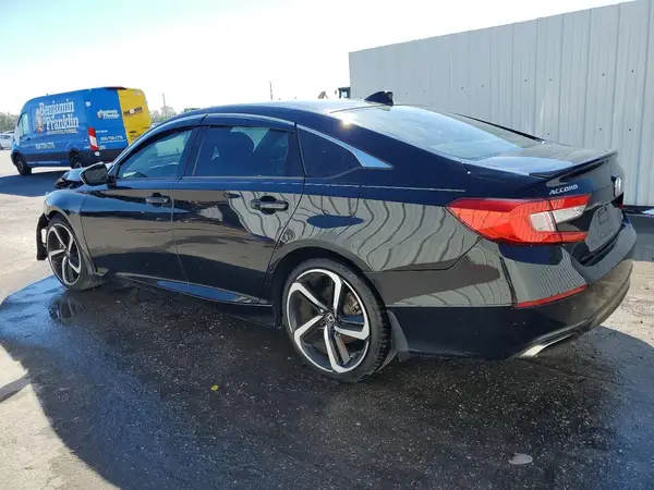 1HGCV1F37JA149329 2018 HONDA ACCORD - Image 2