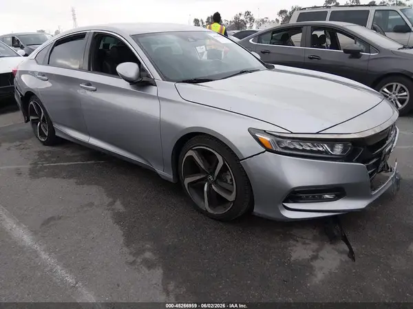 1HGCV1F37JA150268 2018 HONDA ACCORD - Image 1