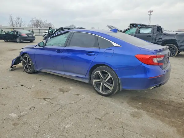 1HGCV1F37JA153235 2018 HONDA ACCORD - Image 2