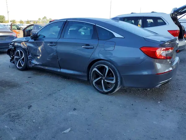 1HGCV1F37JA155700 2018 HONDA ACCORD - Image 2