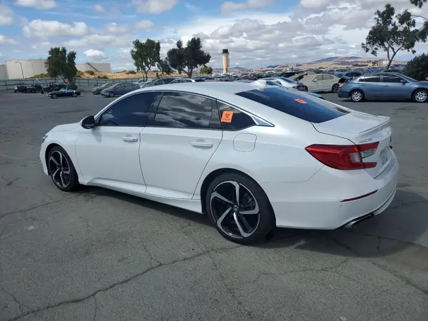 1HGCV1F37JA160394 2018 HONDA ACCORD - Image 2