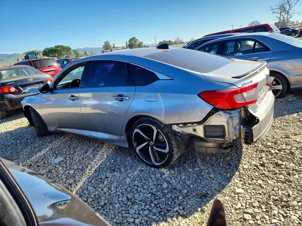 1HGCV1F37JA164011 2018 HONDA ACCORD - Image 2