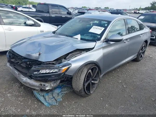 1HGCV1F37JA170472 2018 HONDA ACCORD - Image 2
