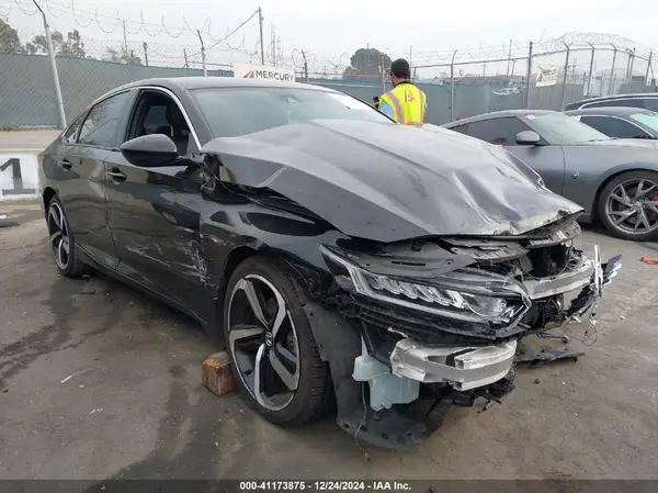1HGCV1F37JA184002 2018 HONDA ACCORD - Image 1