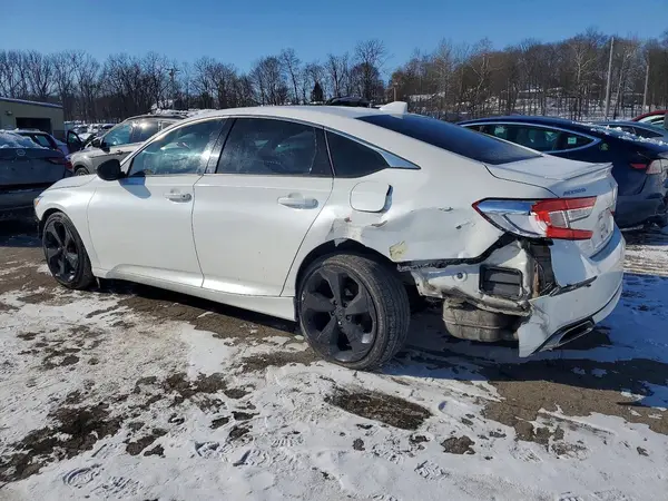 1HGCV1F37JA189278 2018 HONDA ACCORD - Image 2