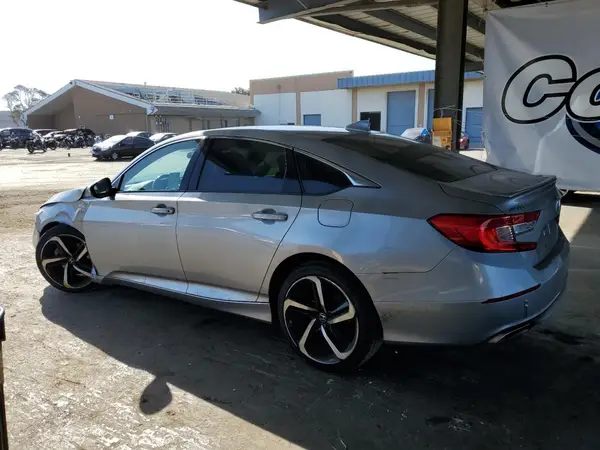 1HGCV1F37JA195954 2018 HONDA ACCORD - Image 2