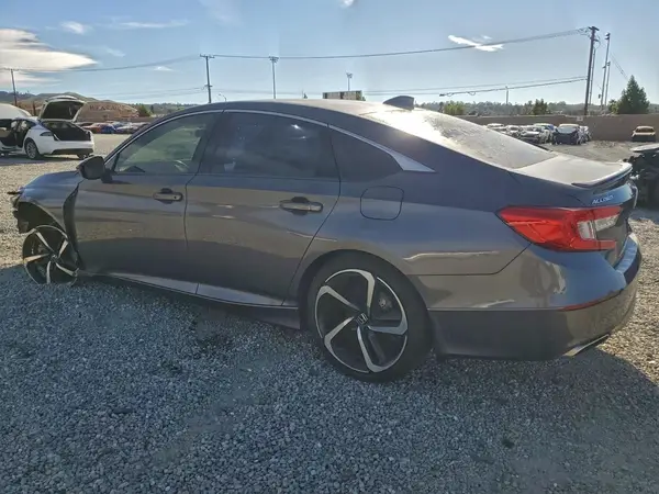 1HGCV1F37JA197686 2018 HONDA ACCORD - Image 2