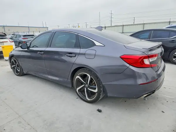 1HGCV1F37JA202451 2018 HONDA ACCORD - Image 2