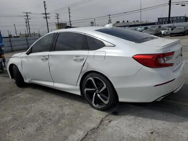1HGCV1F37JA209397 2018 HONDA ACCORD - Image 2