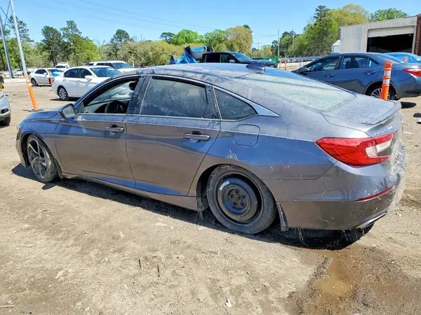 1HGCV1F37JA210856 2018 HONDA ACCORD - Image 2