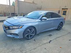 1HGCV1F37JA216110 2018 HONDA ACCORD