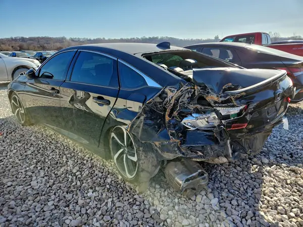 1HGCV1F37JA217497 2018 HONDA ACCORD - Image 2