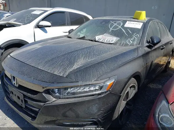 1HGCV1F37JA225616 2018 HONDA ACCORD - Image 2