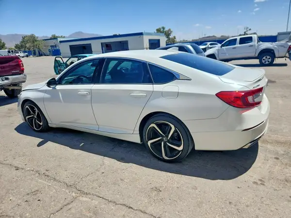 1HGCV1F37JA227107 2018 HONDA ACCORD - Image 2