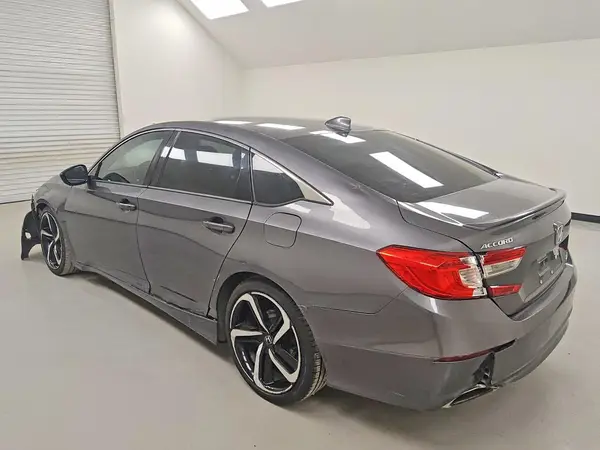1HGCV1F37JA228998 2018 HONDA ACCORD - Image 2