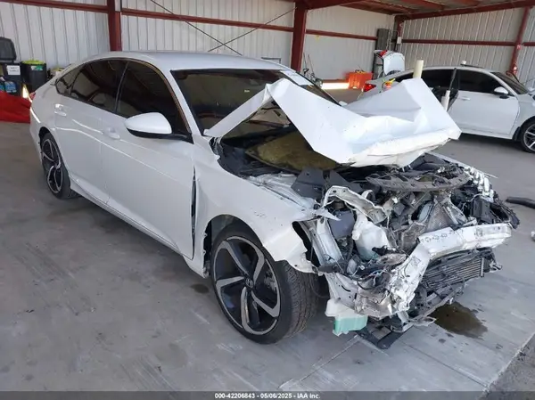 1HGCV1F37JA233960 2018 HONDA ACCORD - Image 1