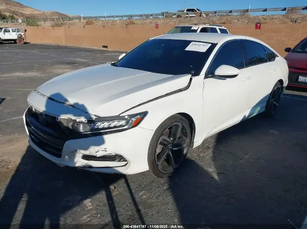 1HGCV1F37JA237135 2018 HONDA ACCORD - Image 2